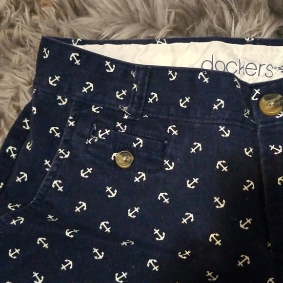 3/22!!! Dockers Shorts - Picture 2 of 4